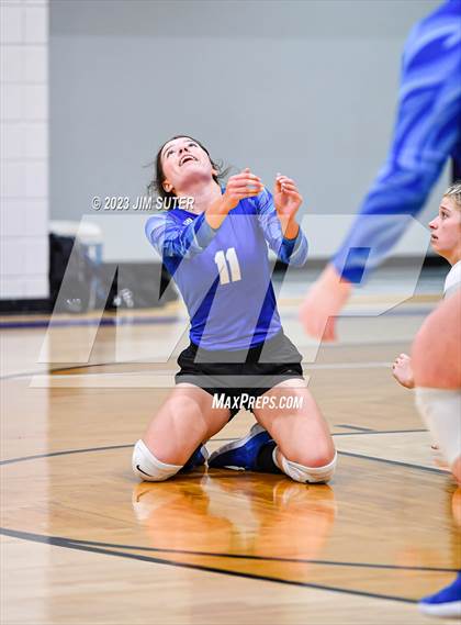 Thumbnail 3 in St. Joseph Catholic vs Covenant Christian photogallery.