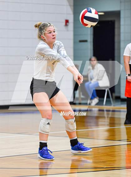 Thumbnail 3 in St. Joseph Catholic vs Covenant Christian photogallery.