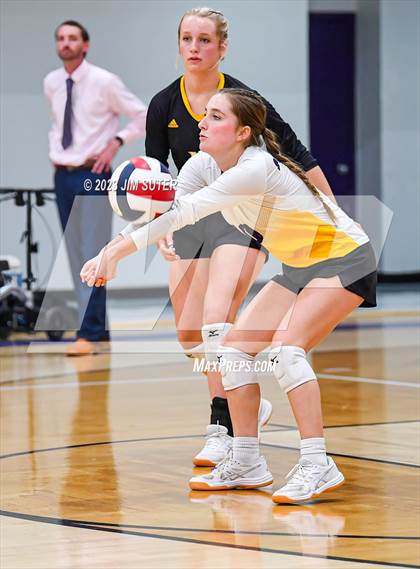Thumbnail 2 in St. Joseph Catholic vs Covenant Christian photogallery.