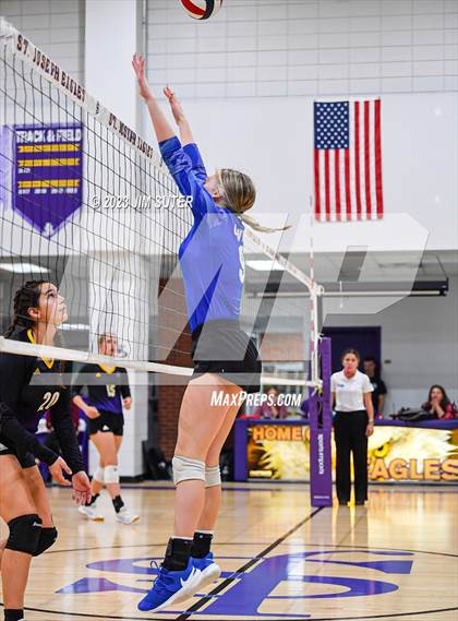 Thumbnail 1 in St. Joseph Catholic vs Covenant Christian photogallery.