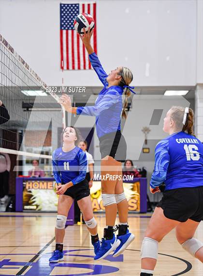 Thumbnail 3 in St. Joseph Catholic vs Covenant Christian photogallery.