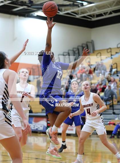 Thumbnail 3 in Chillicothe vs Waverly (OHSAA D2 Sectional Playoff) photogallery.