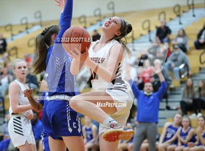 Thumbnail 1 in Chillicothe vs Waverly (OHSAA D2 Sectional Playoff) photogallery.