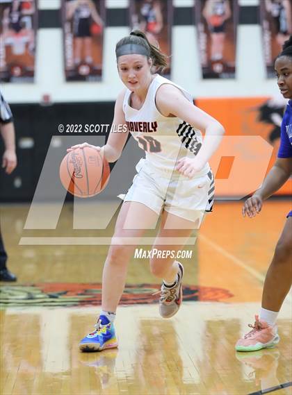 Thumbnail 2 in Chillicothe vs Waverly (OHSAA D2 Sectional Playoff) photogallery.