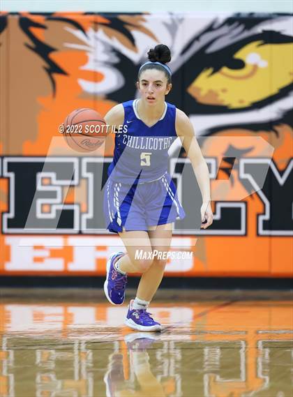 Thumbnail 3 in Chillicothe vs Waverly (OHSAA D2 Sectional Playoff) photogallery.