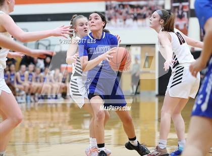 Thumbnail 1 in Chillicothe vs Waverly (OHSAA D2 Sectional Playoff) photogallery.