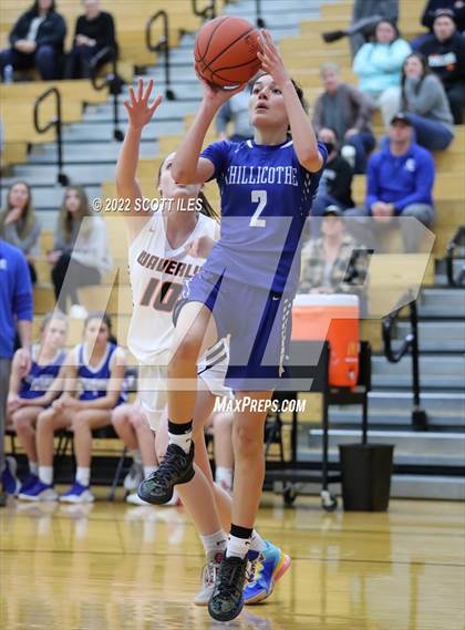 Thumbnail 2 in Chillicothe vs Waverly (OHSAA D2 Sectional Playoff) photogallery.