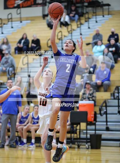 Thumbnail 1 in Chillicothe vs Waverly (OHSAA D2 Sectional Playoff) photogallery.