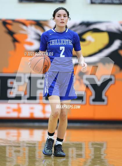 Thumbnail 1 in Chillicothe vs Waverly (OHSAA D2 Sectional Playoff) photogallery.