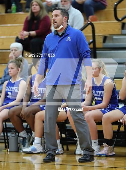 Thumbnail 1 in Chillicothe vs Waverly (OHSAA D2 Sectional Playoff) photogallery.