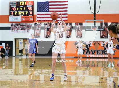 Thumbnail 2 in Chillicothe vs Waverly (OHSAA D2 Sectional Playoff) photogallery.