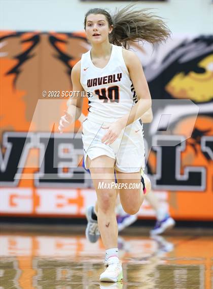 Thumbnail 3 in Chillicothe vs Waverly (OHSAA D2 Sectional Playoff) photogallery.