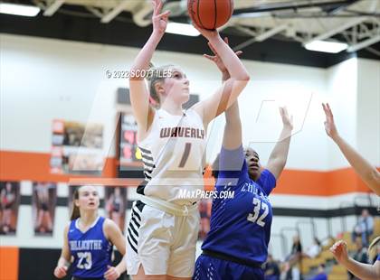 Thumbnail 2 in Chillicothe vs Waverly (OHSAA D2 Sectional Playoff) photogallery.