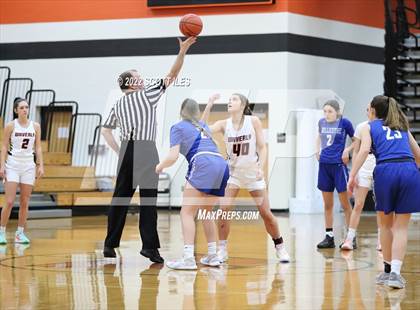 Thumbnail 1 in Chillicothe vs Waverly (OHSAA D2 Sectional Playoff) photogallery.