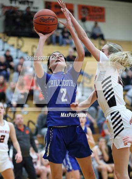 Thumbnail 1 in Chillicothe vs Waverly (OHSAA D2 Sectional Playoff) photogallery.