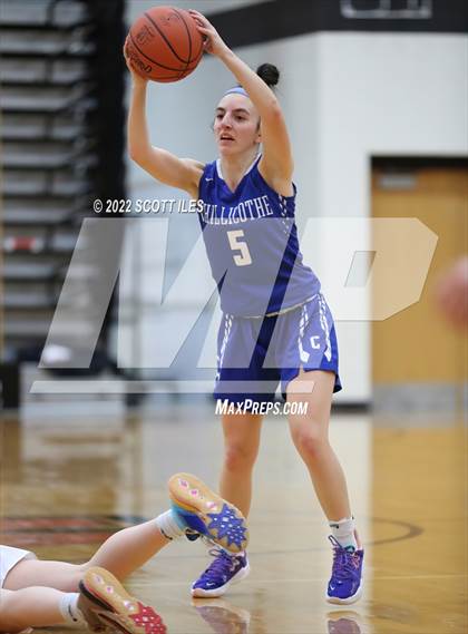 Thumbnail 1 in Chillicothe vs Waverly (OHSAA D2 Sectional Playoff) photogallery.