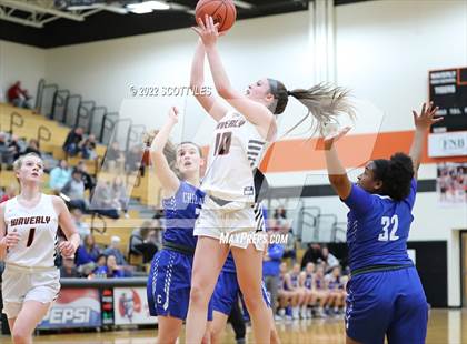 Thumbnail 3 in Chillicothe vs Waverly (OHSAA D2 Sectional Playoff) photogallery.