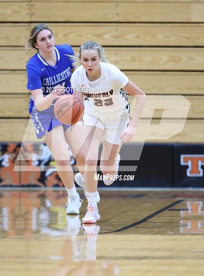 Thumbnail 2 in Chillicothe vs Waverly (OHSAA D2 Sectional Playoff) photogallery.