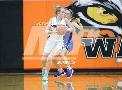 Thumbnail 3 in Chillicothe vs Waverly (OHSAA D2 Sectional Playoff) photogallery.