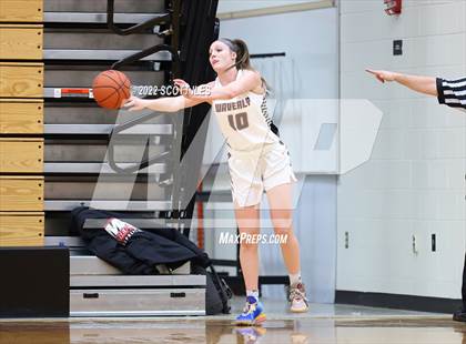 Thumbnail 1 in Chillicothe vs Waverly (OHSAA D2 Sectional Playoff) photogallery.