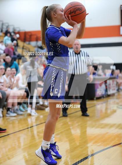 Thumbnail 1 in Chillicothe vs Waverly (OHSAA D2 Sectional Playoff) photogallery.