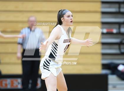 Thumbnail 2 in Chillicothe vs Waverly (OHSAA D2 Sectional Playoff) photogallery.