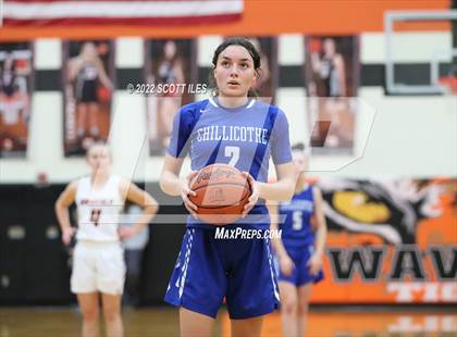 Thumbnail 1 in Chillicothe vs Waverly (OHSAA D2 Sectional Playoff) photogallery.