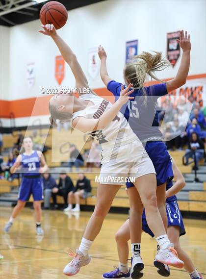 Thumbnail 3 in Chillicothe vs Waverly (OHSAA D2 Sectional Playoff) photogallery.