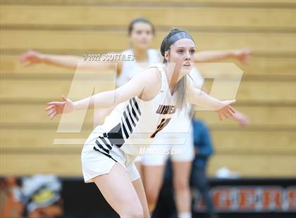 Thumbnail 3 in Chillicothe vs Waverly (OHSAA D2 Sectional Playoff) photogallery.