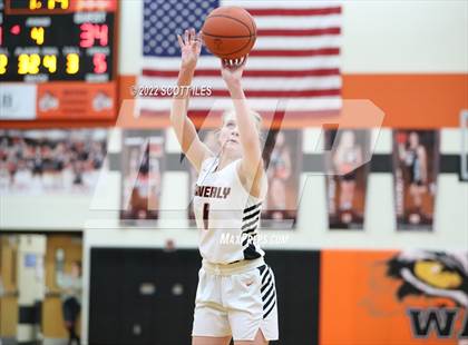 Thumbnail 1 in Chillicothe vs Waverly (OHSAA D2 Sectional Playoff) photogallery.