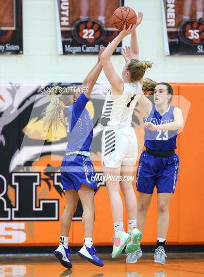 Thumbnail 3 in Chillicothe vs Waverly (OHSAA D2 Sectional Playoff) photogallery.