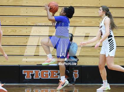 Thumbnail 1 in Chillicothe vs Waverly (OHSAA D2 Sectional Playoff) photogallery.