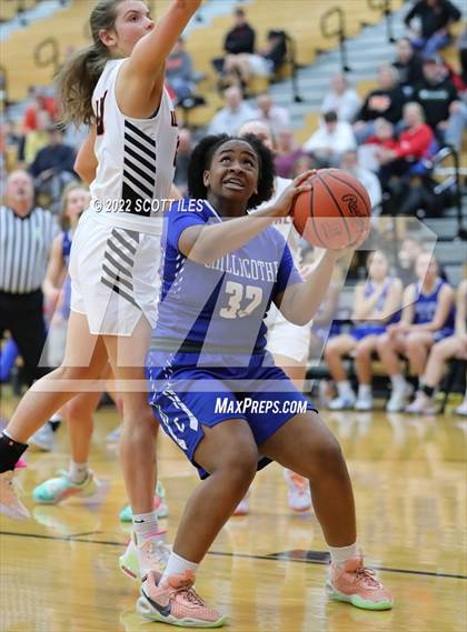 Thumbnail 3 in Chillicothe vs Waverly (OHSAA D2 Sectional Playoff) photogallery.