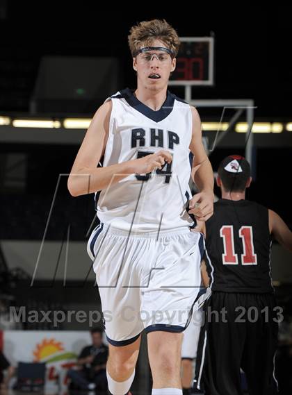 Thumbnail 3 in Rolling Hills Prep vs. Shalhevet (CIF-SS D5A Final) photogallery.