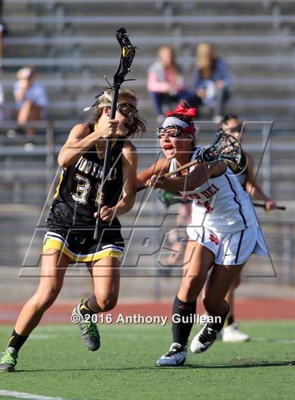 Thumbnail 1 in Foothill vs. Mater Dei (Orange County Championship Final) photogallery.