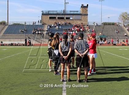Thumbnail 2 in Foothill vs. Mater Dei (Orange County Championship Final) photogallery.