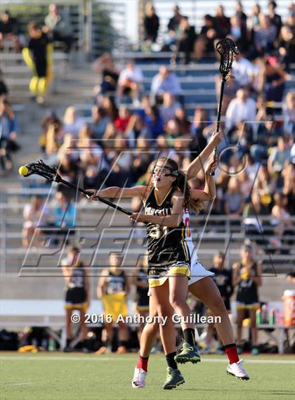 Thumbnail 1 in Foothill vs. Mater Dei (Orange County Championship Final) photogallery.