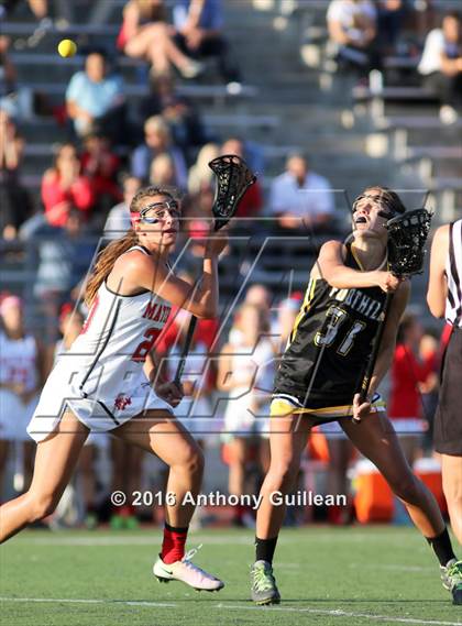 Thumbnail 1 in Foothill vs. Mater Dei (Orange County Championship Final) photogallery.