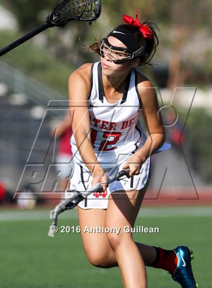Thumbnail 3 in Foothill vs. Mater Dei (Orange County Championship Final) photogallery.