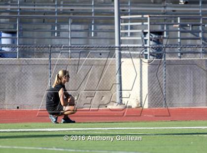 Thumbnail 1 in Foothill vs. Mater Dei (Orange County Championship Final) photogallery.