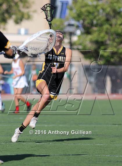 Thumbnail 1 in Foothill vs. Mater Dei (Orange County Championship Final) photogallery.