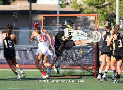 Thumbnail 2 in Foothill vs. Mater Dei (Orange County Championship Final) photogallery.