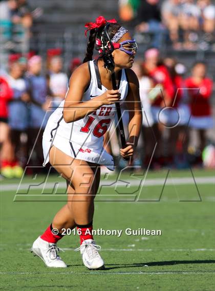 Thumbnail 2 in Foothill vs. Mater Dei (Orange County Championship Final) photogallery.