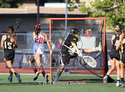 Thumbnail 3 in Foothill vs. Mater Dei (Orange County Championship Final) photogallery.