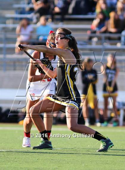 Thumbnail 3 in Foothill vs. Mater Dei (Orange County Championship Final) photogallery.