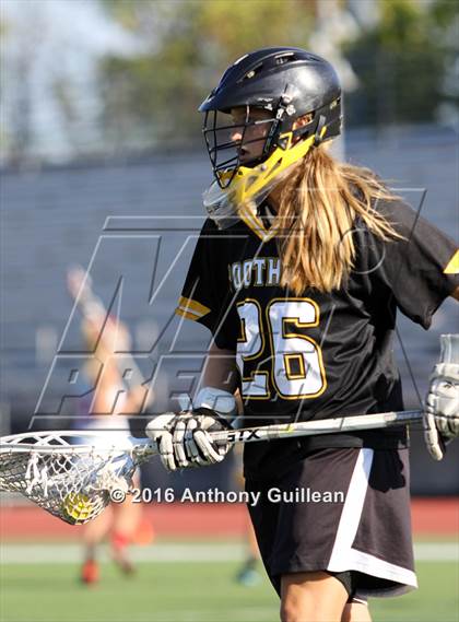 Thumbnail 3 in Foothill vs. Mater Dei (Orange County Championship Final) photogallery.