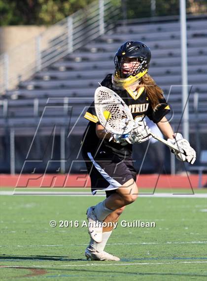 Thumbnail 1 in Foothill vs. Mater Dei (Orange County Championship Final) photogallery.