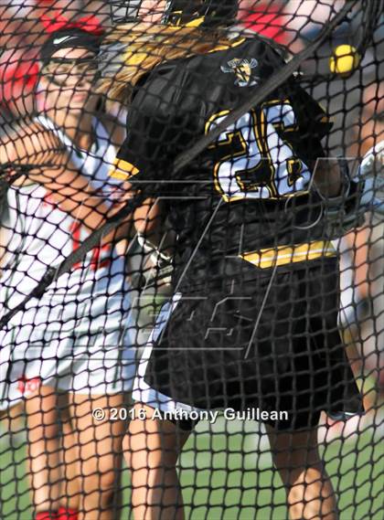 Thumbnail 3 in Foothill vs. Mater Dei (Orange County Championship Final) photogallery.
