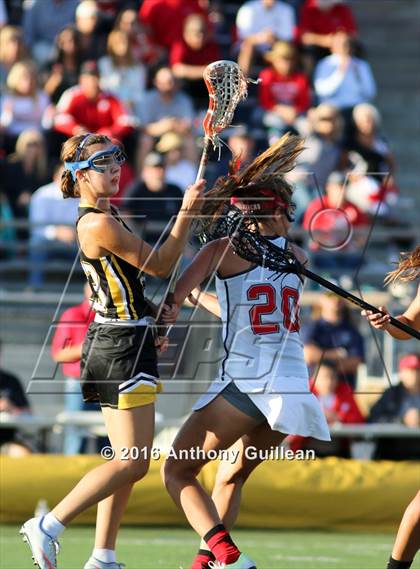 Thumbnail 3 in Foothill vs. Mater Dei (Orange County Championship Final) photogallery.