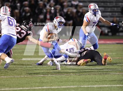 Thumbnail 3 in Lake Travis vs Westlake photogallery.